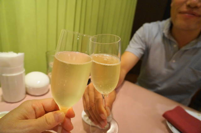 ワインで乾杯