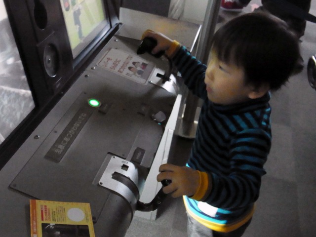 電車操縦席