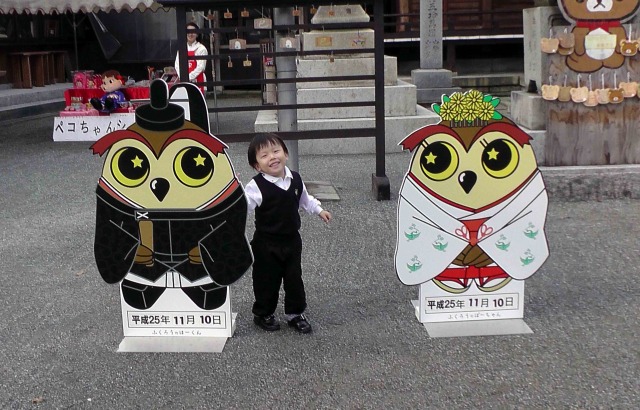 フクロウさんの前で撮影~