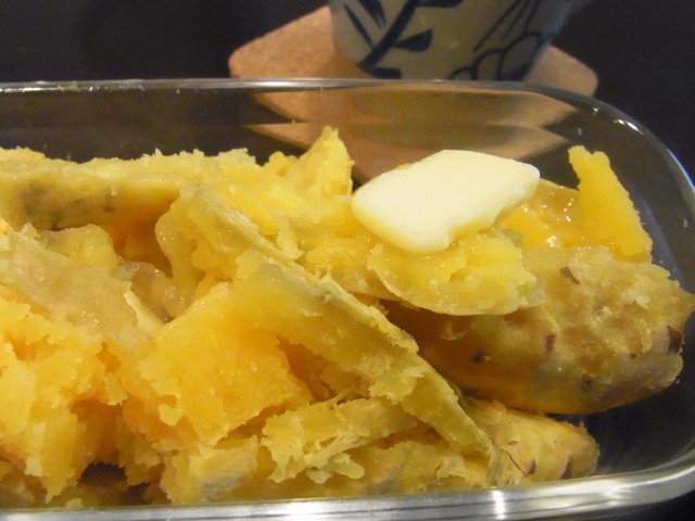 残った焼き芋バターで